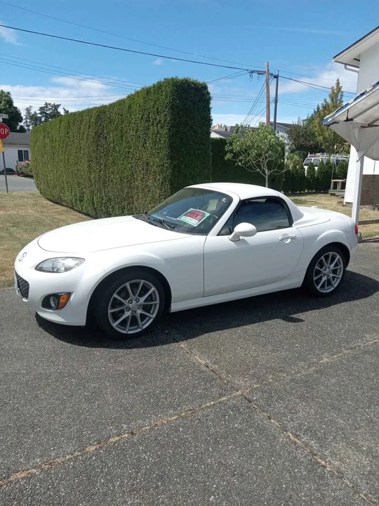2010 Mazda NC MX-5 Miata - Image 4 of 6