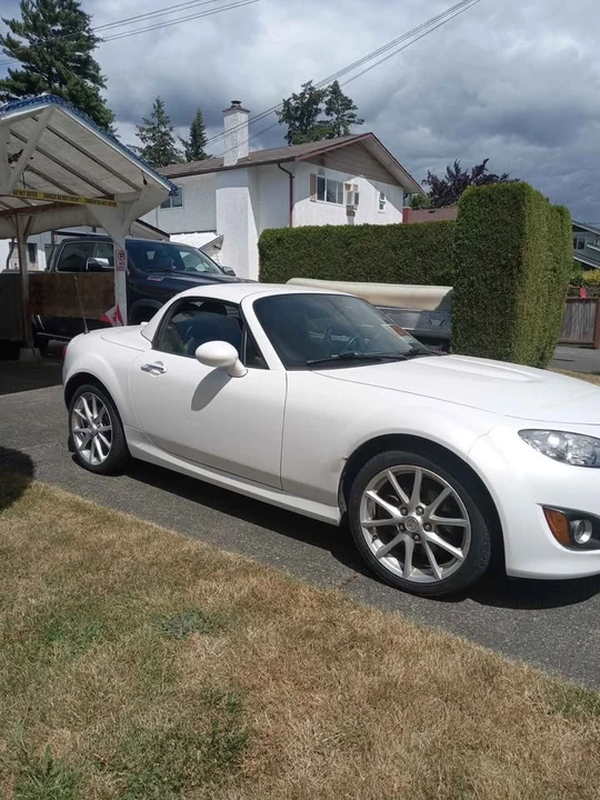 2010 Mazda NC MX-5 Miata - Image 5 of 6