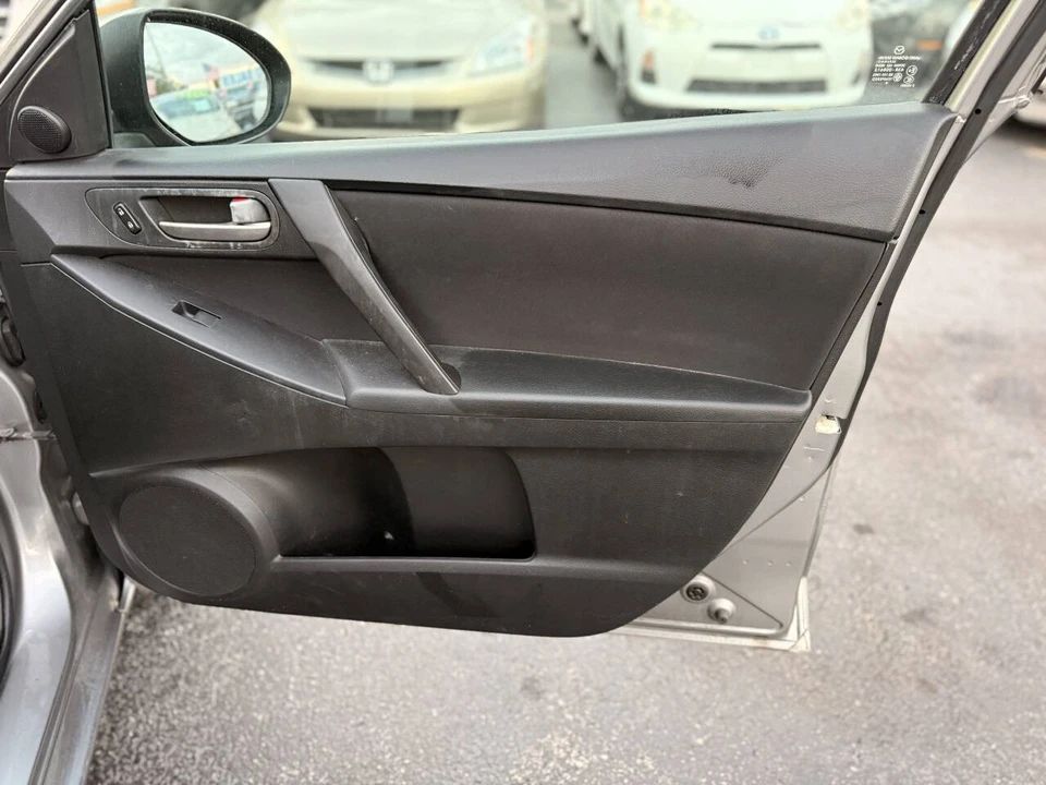 2010 Mazda Mazda 3 2nd Gen - Image 17 of 18