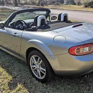 2010 Mazda MX-5 Convertible 2D