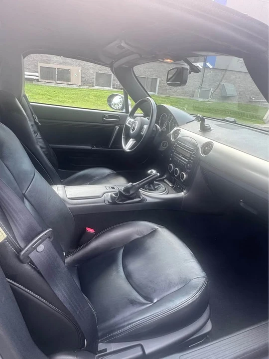 2010 Mazda NC MX-5 Miata - Image 13 of 16