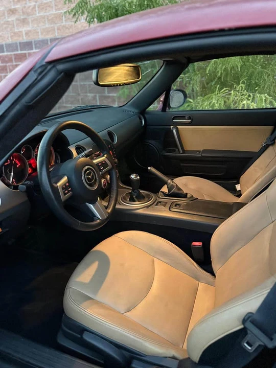 2010 Mazda NC MX-5 Miata - Image 14 of 15