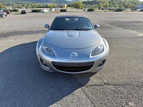 2010 Mazda MX-5 Convertible 2D