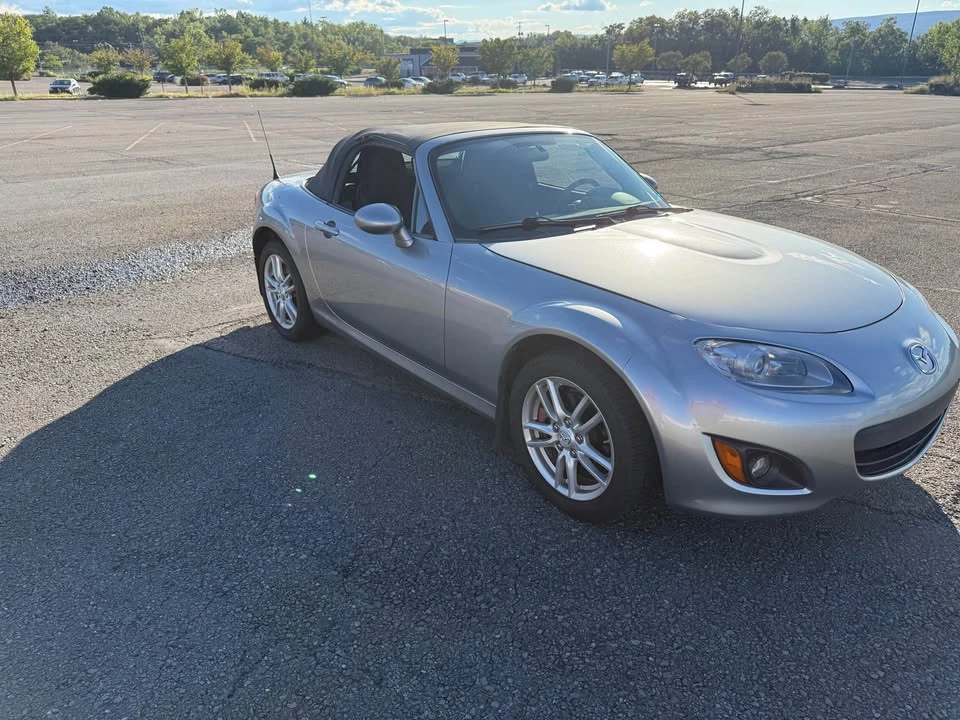 2010 Mazda NC MX-5 Miata - Image 3 of 9