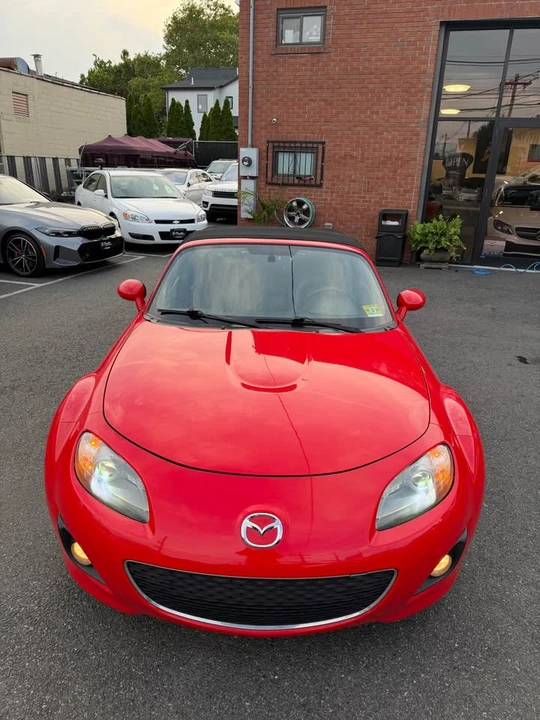 2010 Mazda NC MX-5 Miata - Image 2 of 18