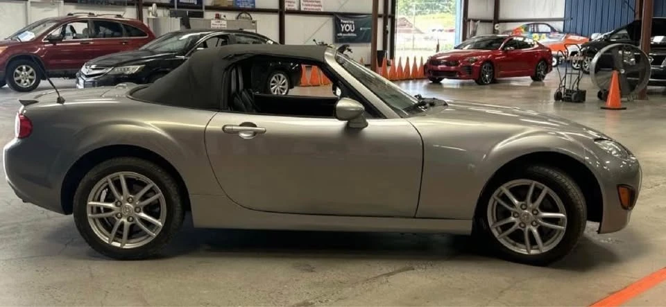 2010 Mazda NC MX-5 Miata - Image 6 of 14