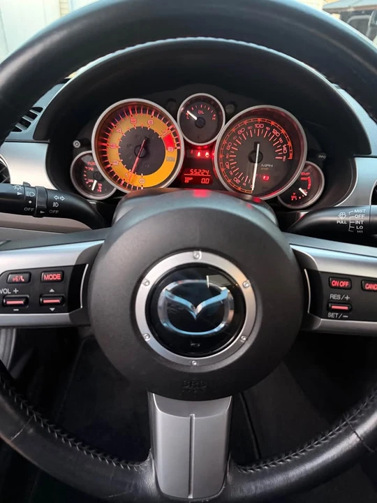 2010 Mazda NC MX-5 Miata - Image 5 of 7