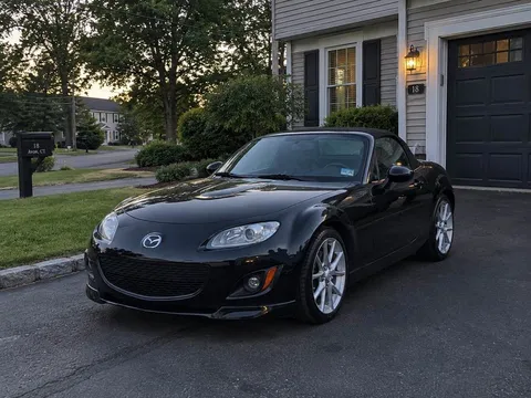 2010 Mazda MX-5 Grand Touring Convertible 2D