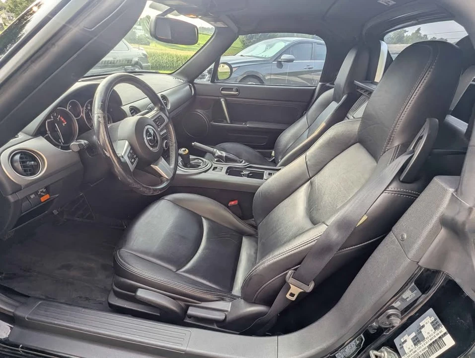 2010 Mazda NC MX-5 Miata - Image 3 of 7