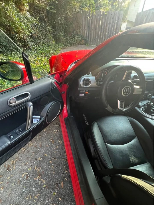 2010 Mazda NC MX-5 Miata - Image 5 of 5
