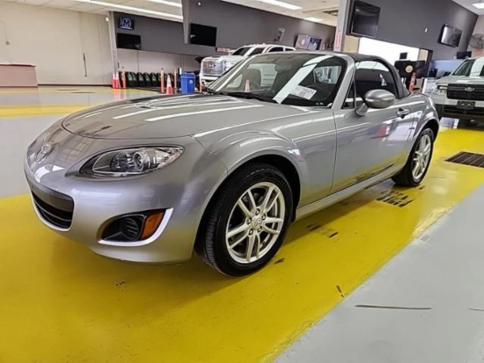 2010 Mazda NC MX-5 Miata - Image 2 of 21