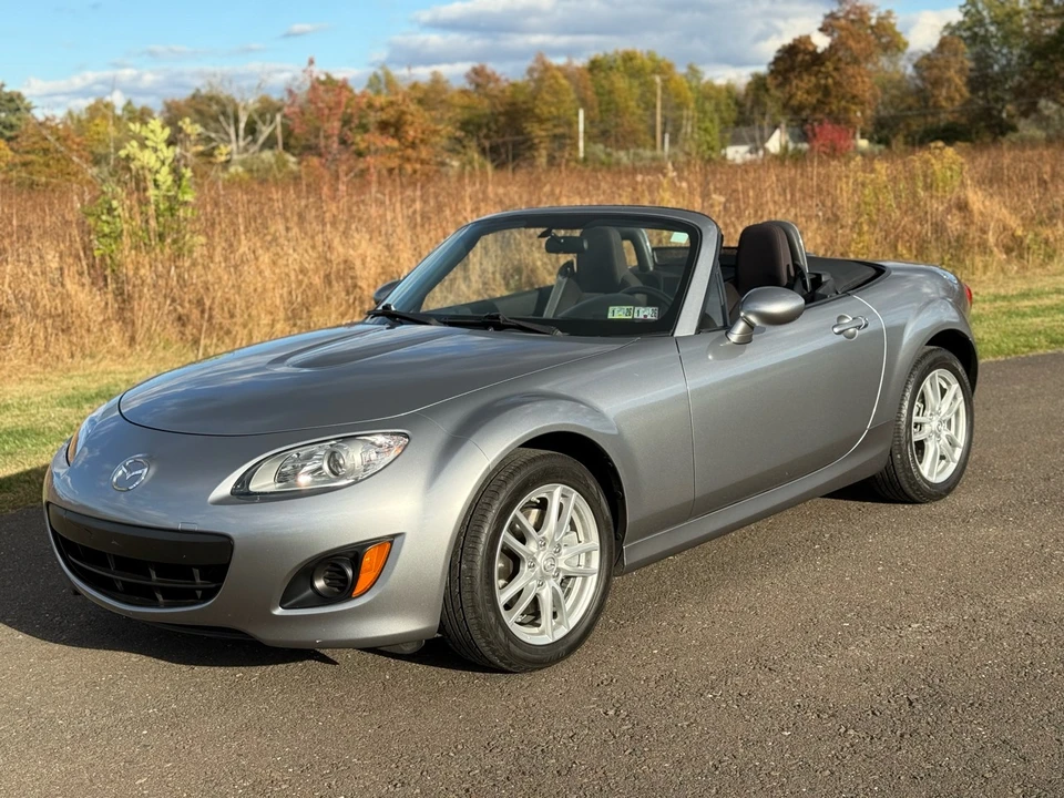 2010 Mazda NC MX-5 Miata - Image 8 of 21