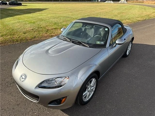 2010 Mazda NC MX-5 Miata - Image 3 of 21