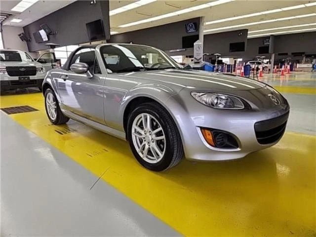 2010 Mazda NC MX-5 Miata - Image 16 of 21