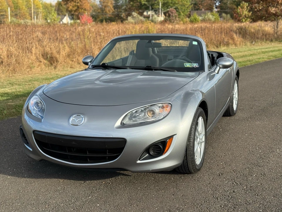 2010 Mazda NC MX-5 Miata - Image 13 of 21