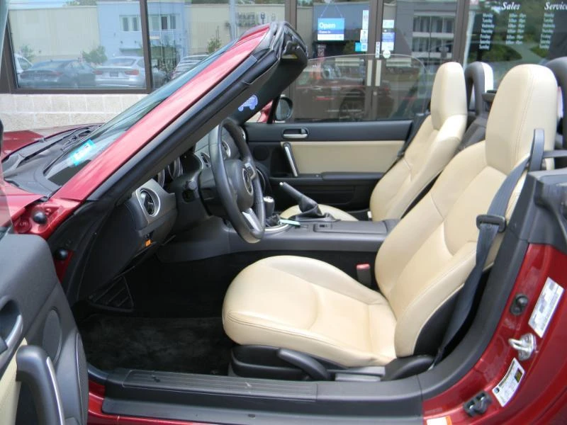 2010 Mazda NC MX-5 Miata - Image 15 of 27