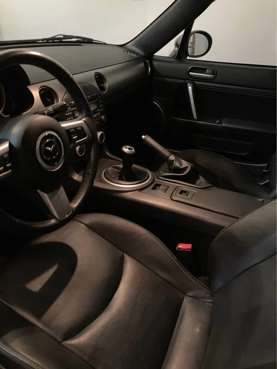 2010 Mazda NC MX-5 Miata - Image 2 of 3