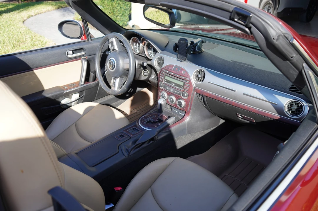 2010 Mazda NC MX-5 Miata - Image 11 of 21