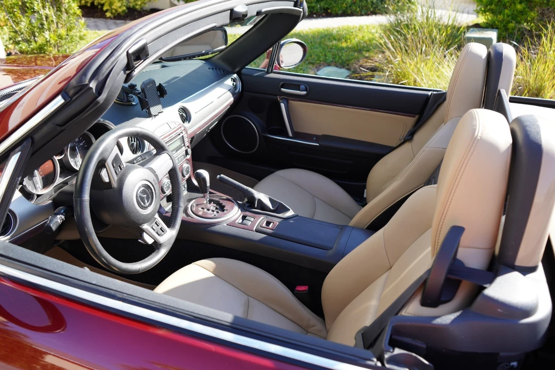 2010 Mazda NC MX-5 Miata - Image 15 of 21