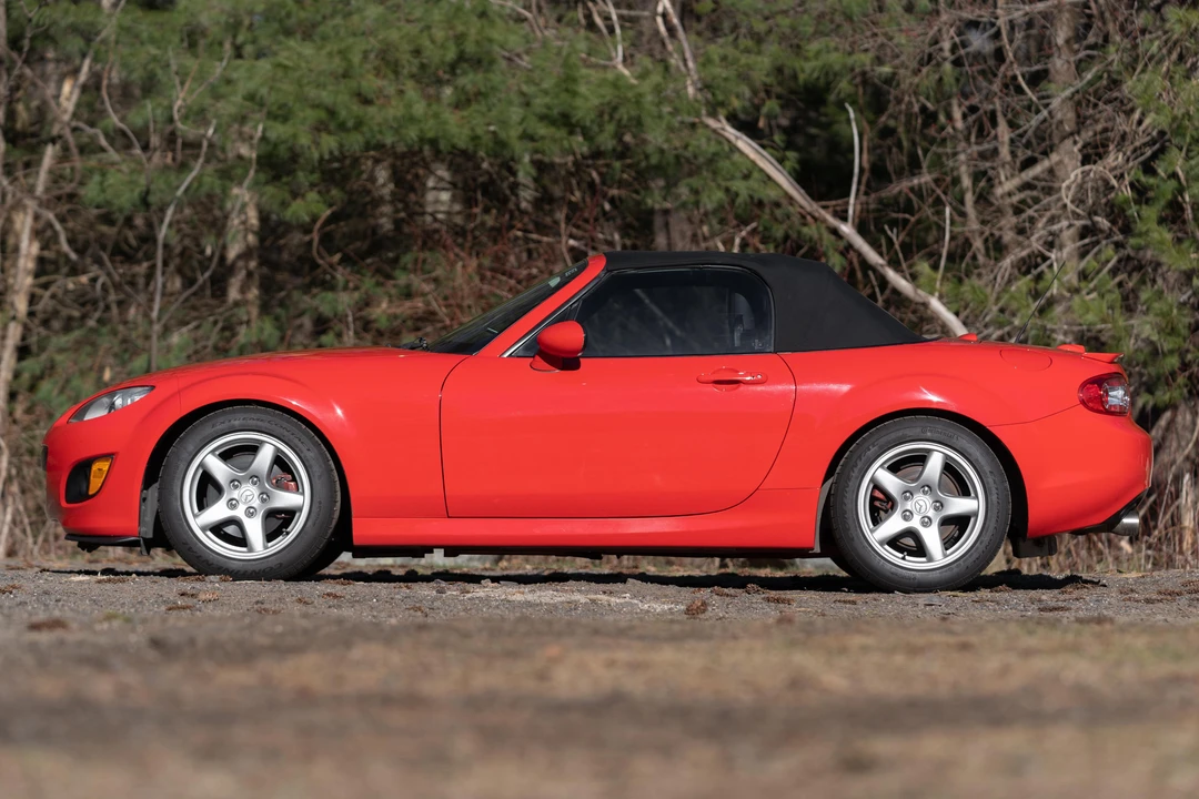 2010 Mazda NC MX-5 Miata - Image 3 of 31