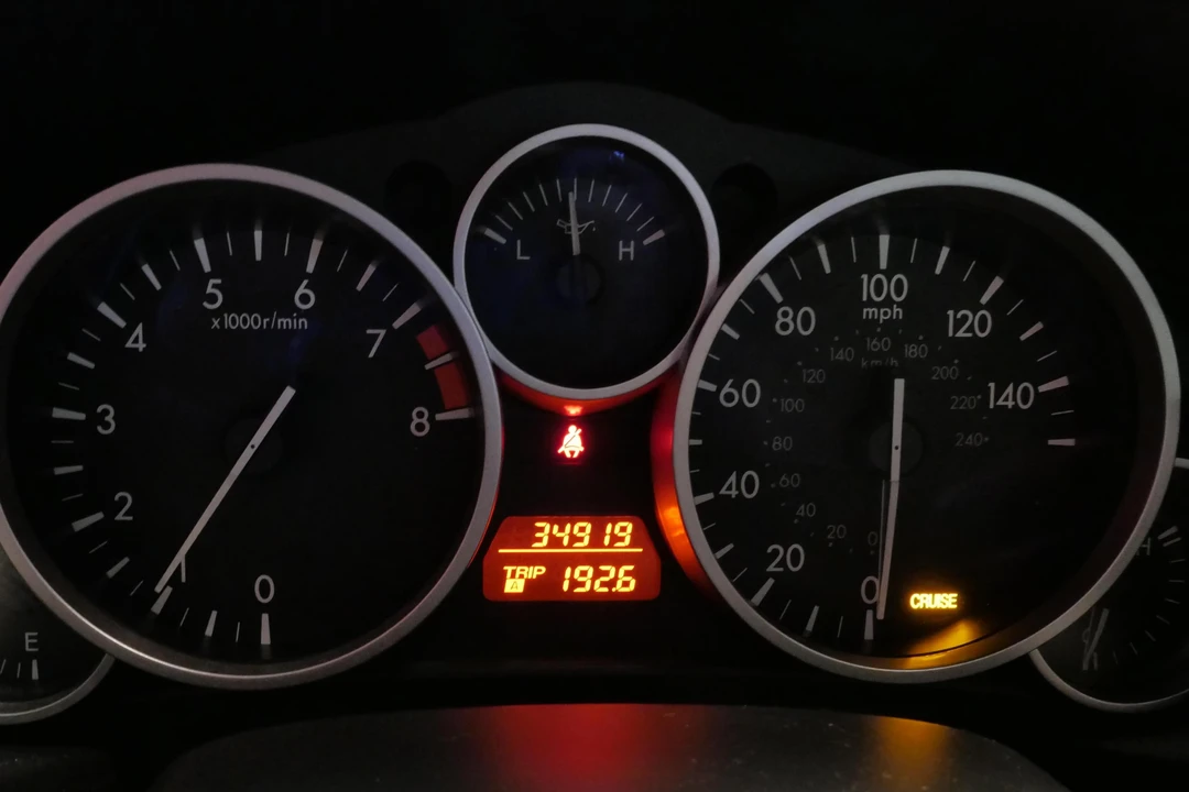2010 Mazda NC MX-5 Miata - Image 27 of 31