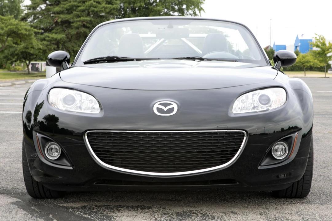 2010 Mazda NC MX-5 Miata - Image 2 of 31