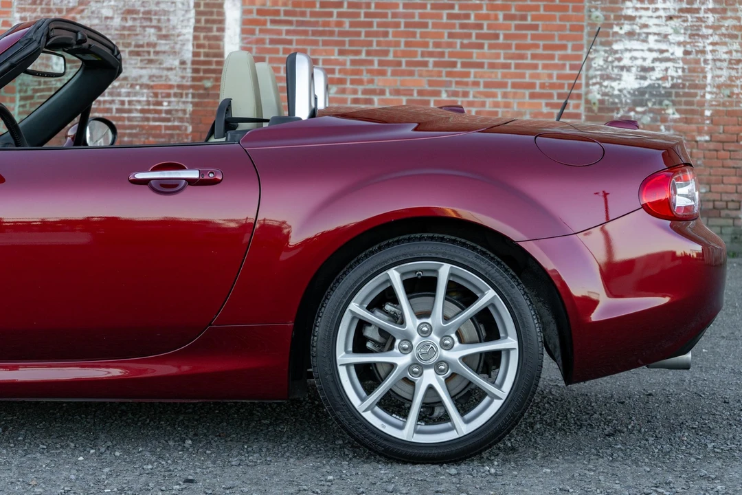 2010 Mazda NC MX-5 Miata - Image 20 of 31