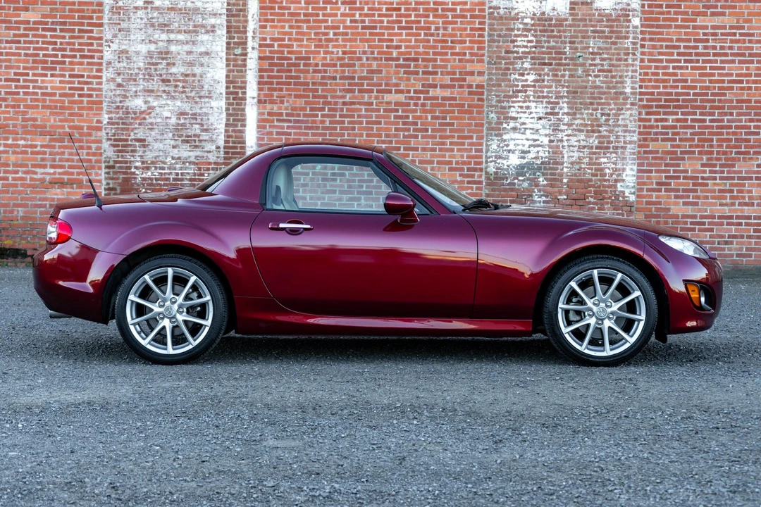 2010 Mazda NC MX-5 Miata - Image 14 of 31