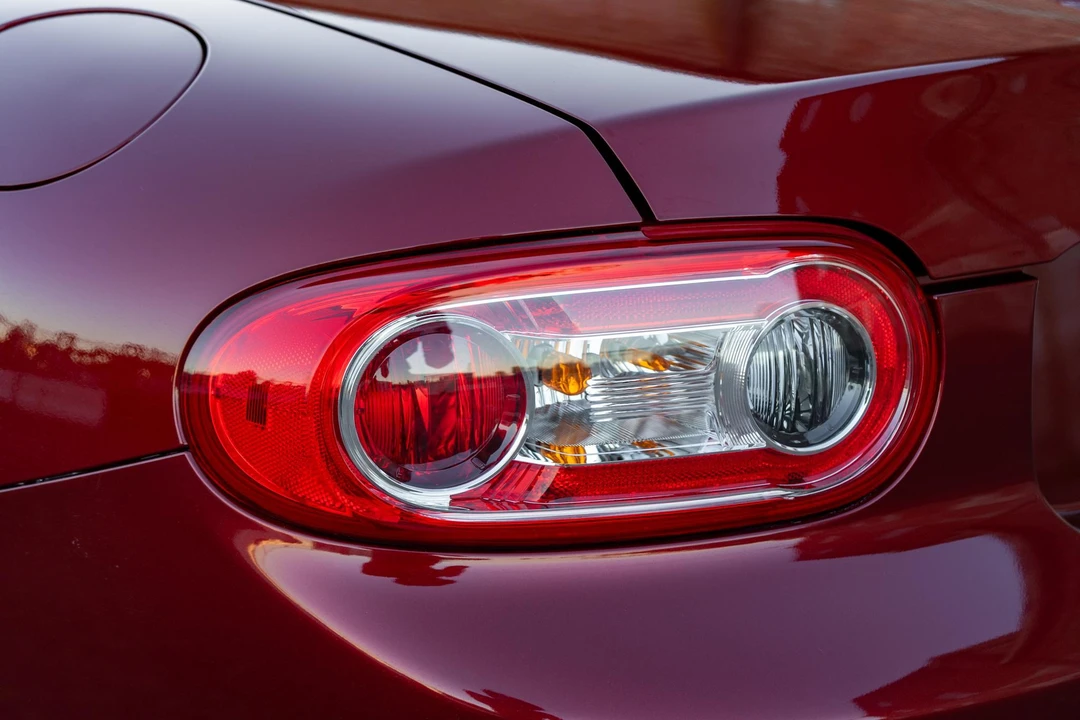 2010 Mazda NC MX-5 Miata - Image 23 of 31