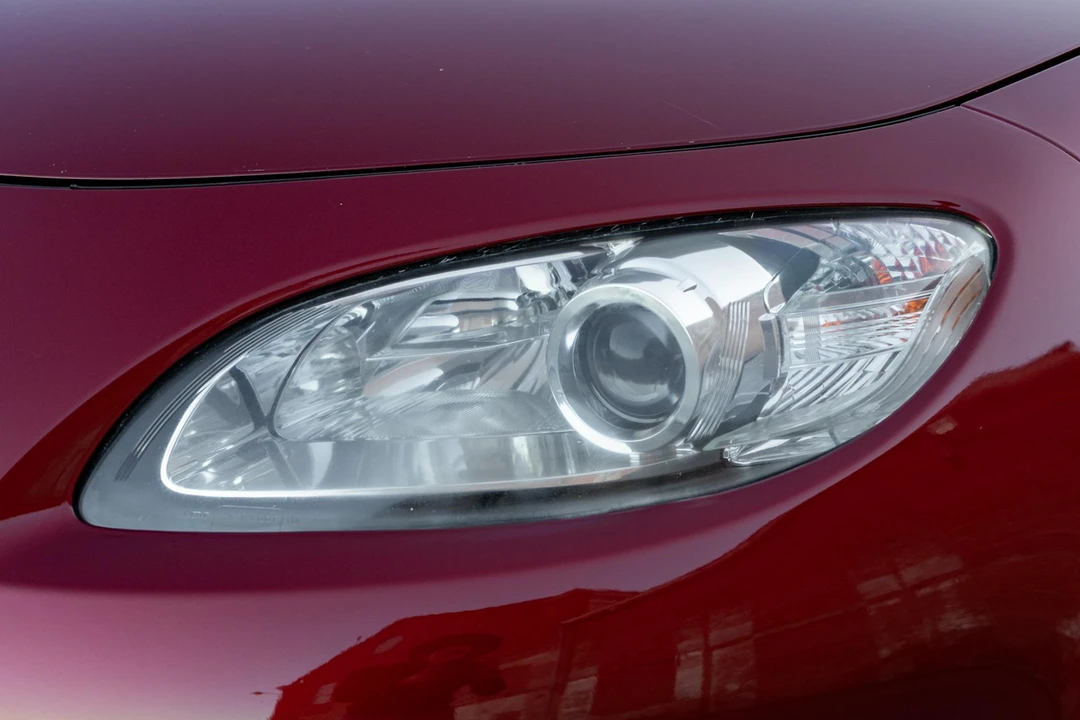 2010 Mazda NC MX-5 Miata - Image 17 of 31