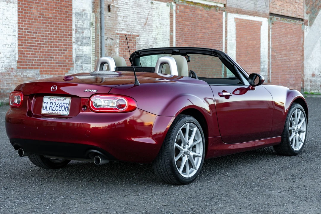 2010 Mazda NC MX-5 Miata - Image 10 of 31