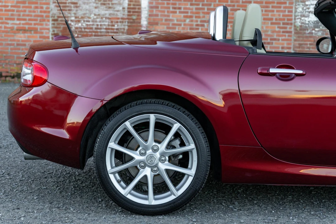 2010 Mazda NC MX-5 Miata - Image 27 of 31