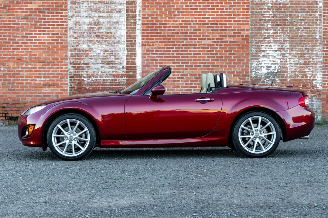 2010 Mazda NC MX-5 Miata - Image 8 of 31