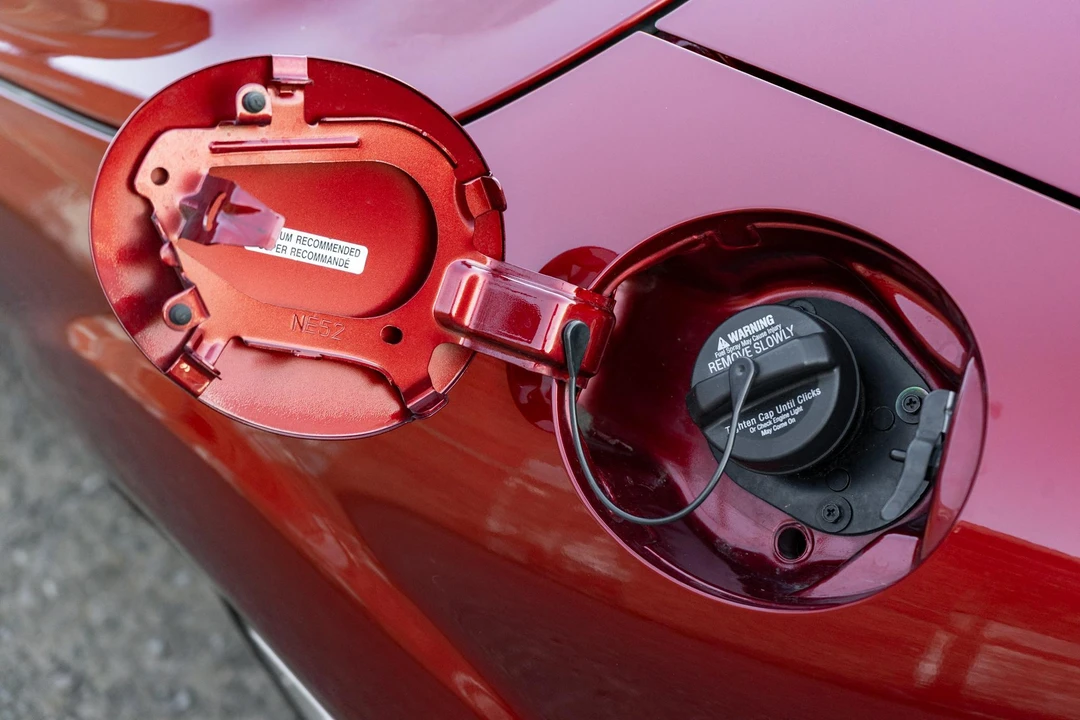2010 Mazda NC MX-5 Miata - Image 22 of 31