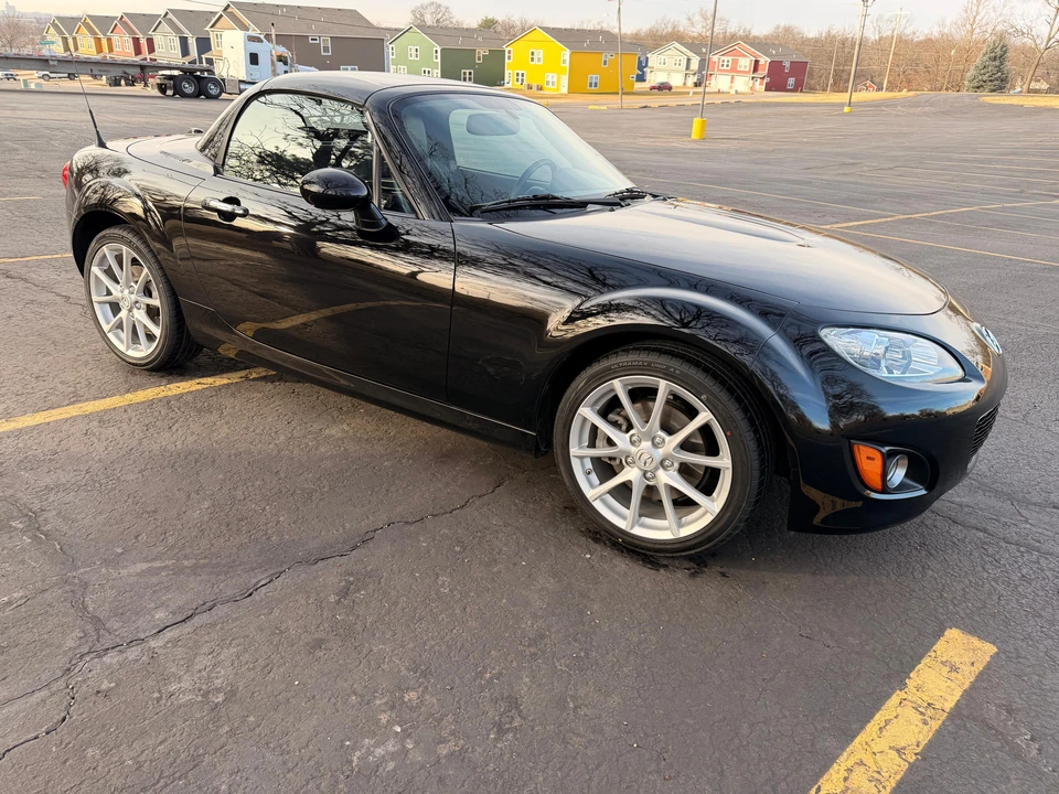 2010 Mazda NC MX-5 Miata - Image 15 of 31