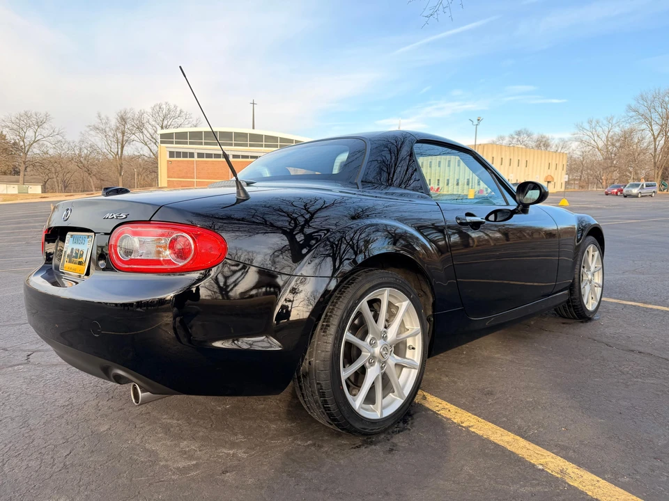 2010 Mazda NC MX-5 Miata - Image 13 of 31