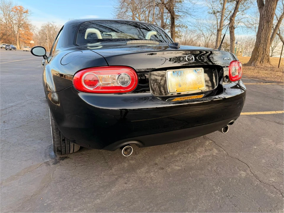 2010 Mazda NC MX-5 Miata - Image 12 of 31