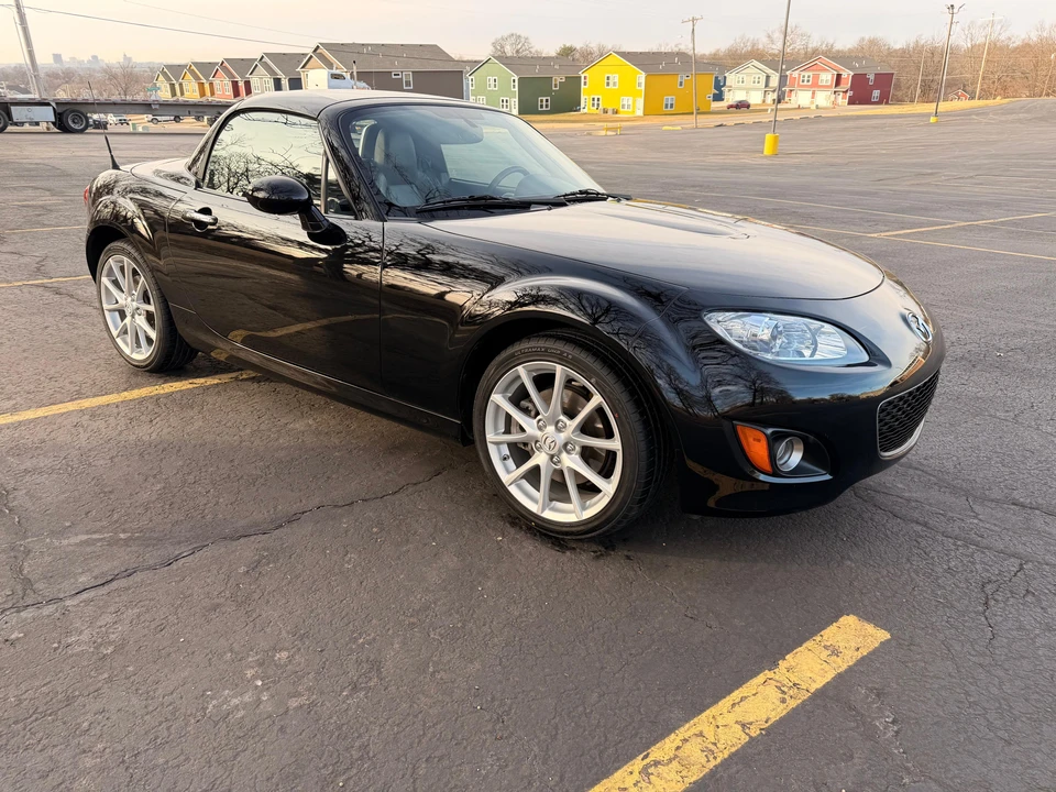 2010 Mazda NC MX-5 Miata - Image 16 of 31