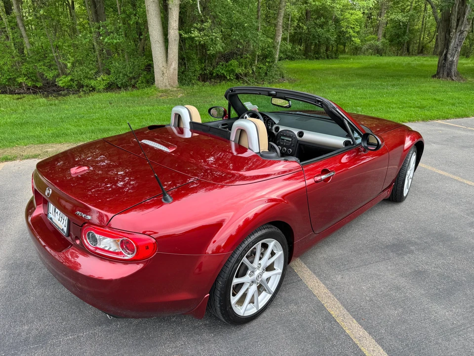 2010 Mazda NC MX-5 Miata - Image 25 of 31