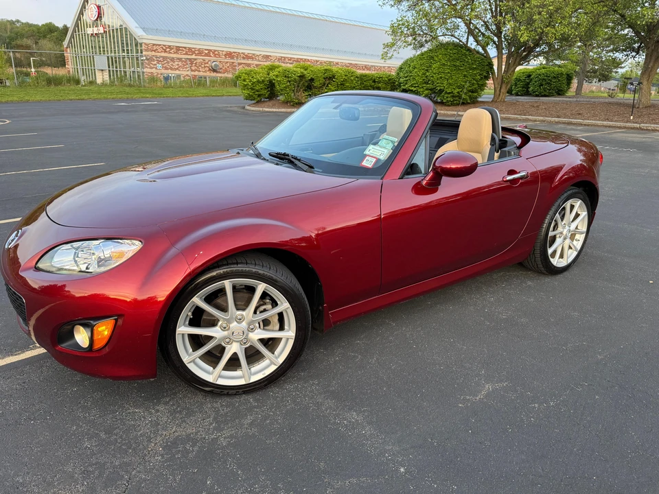 2010 Mazda NC MX-5 Miata - Image 12 of 31
