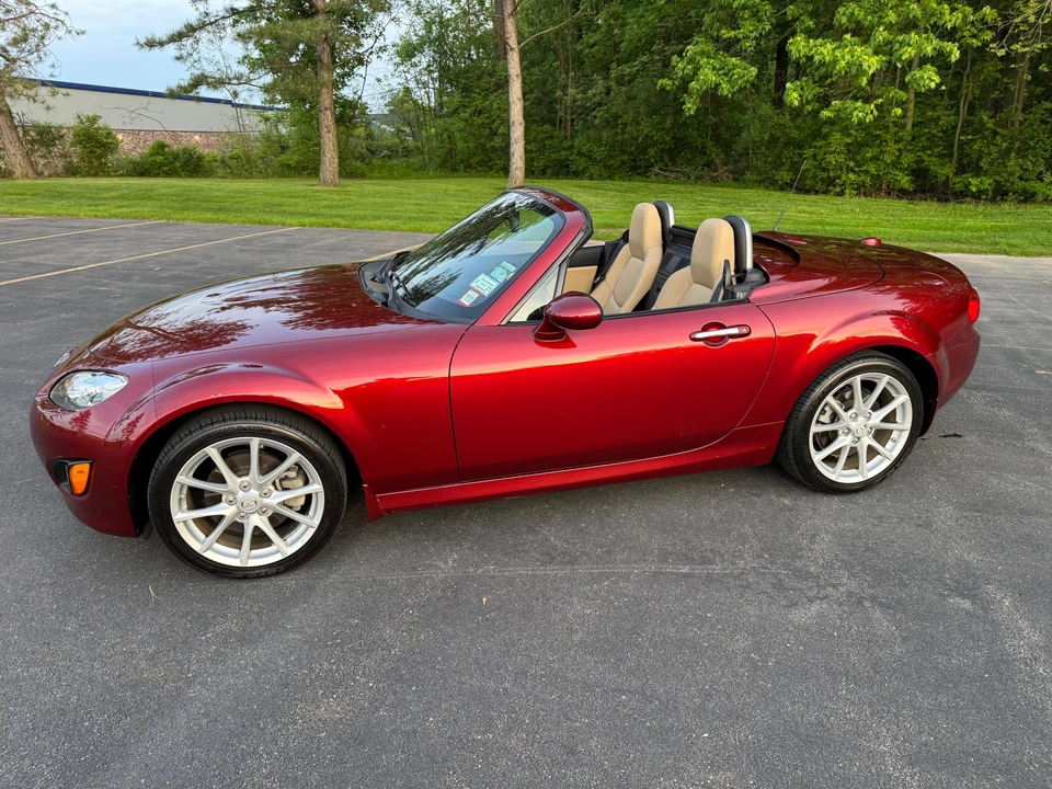 2010 Mazda NC MX-5 Miata - Image 15 of 31