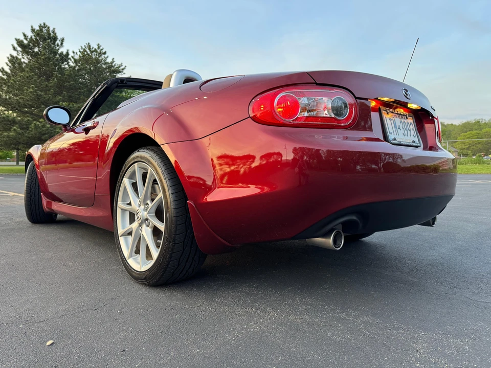2010 Mazda NC MX-5 Miata - Image 18 of 31