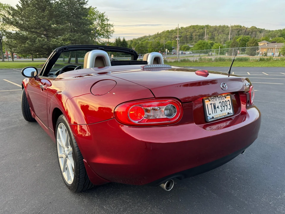 2010 Mazda NC MX-5 Miata - Image 21 of 31