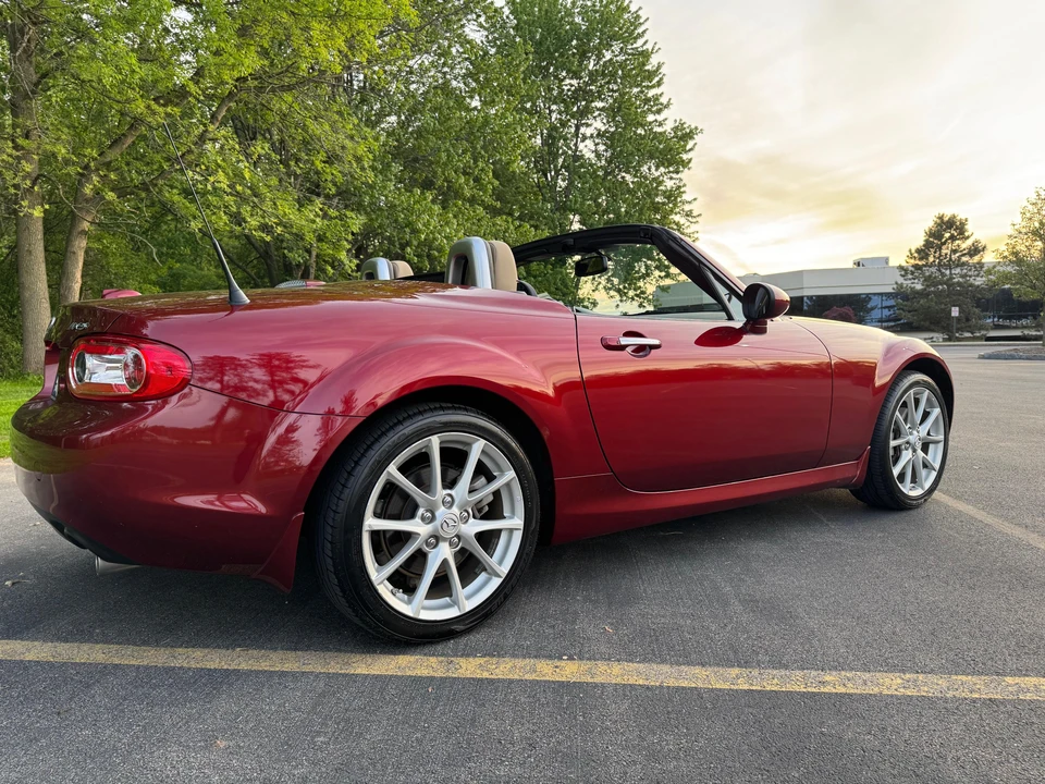 2010 Mazda NC MX-5 Miata - Image 28 of 31