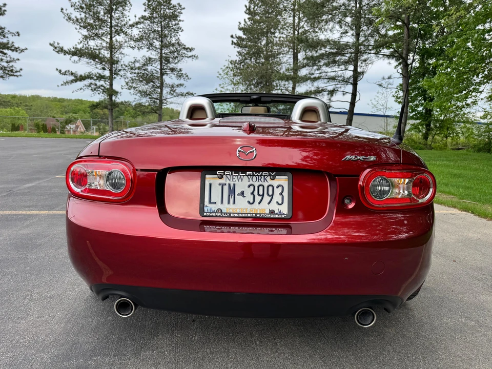 2010 Mazda NC MX-5 Miata - Image 23 of 31