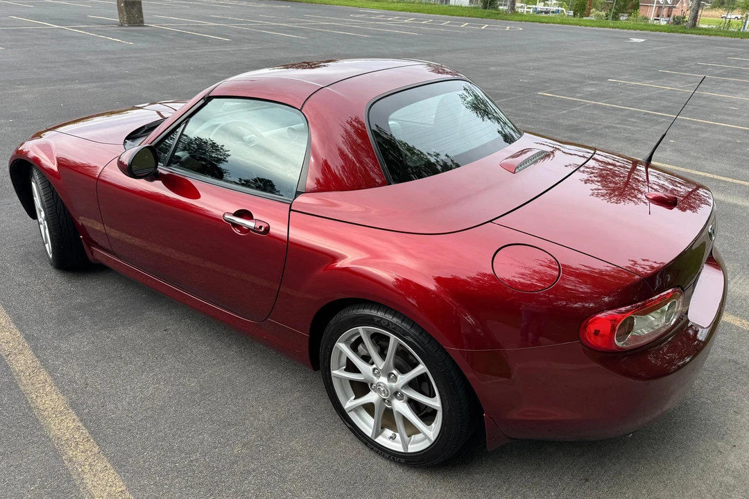 2010 Mazda NC MX-5 Miata - Image 4 of 31