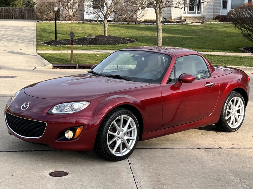 2010 Mazda NC MX-5 Miata - Image 4 of 31