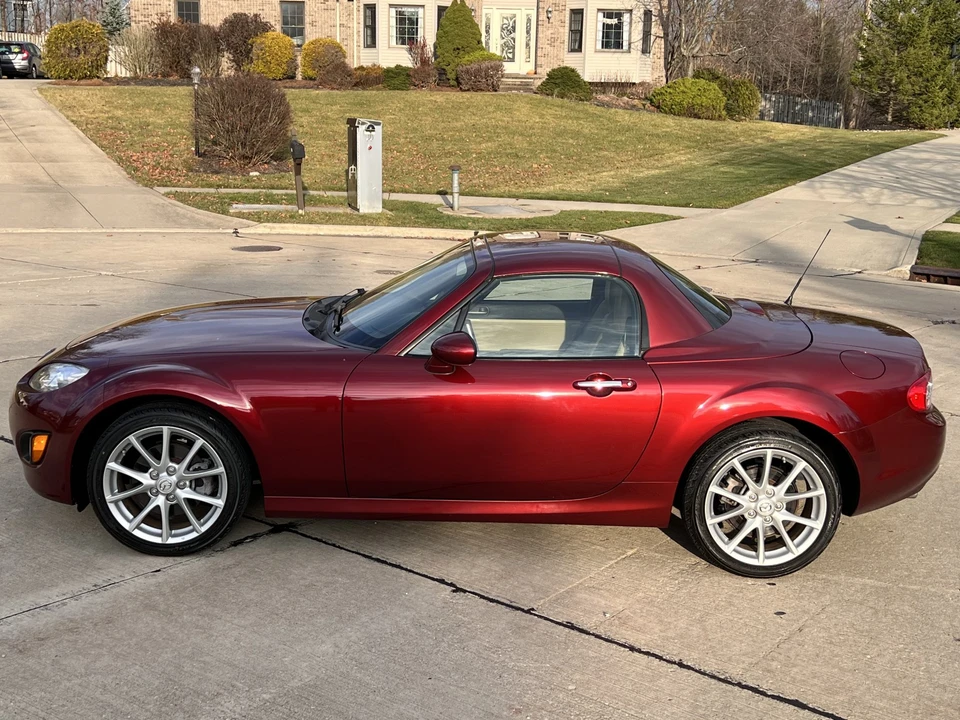 2010 Mazda NC MX-5 Miata - Image 6 of 31
