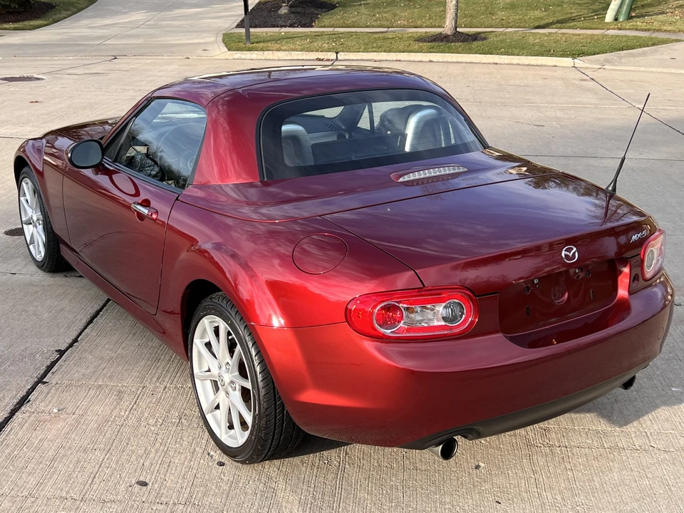 2010 Mazda NC MX-5 Miata - Image 8 of 31