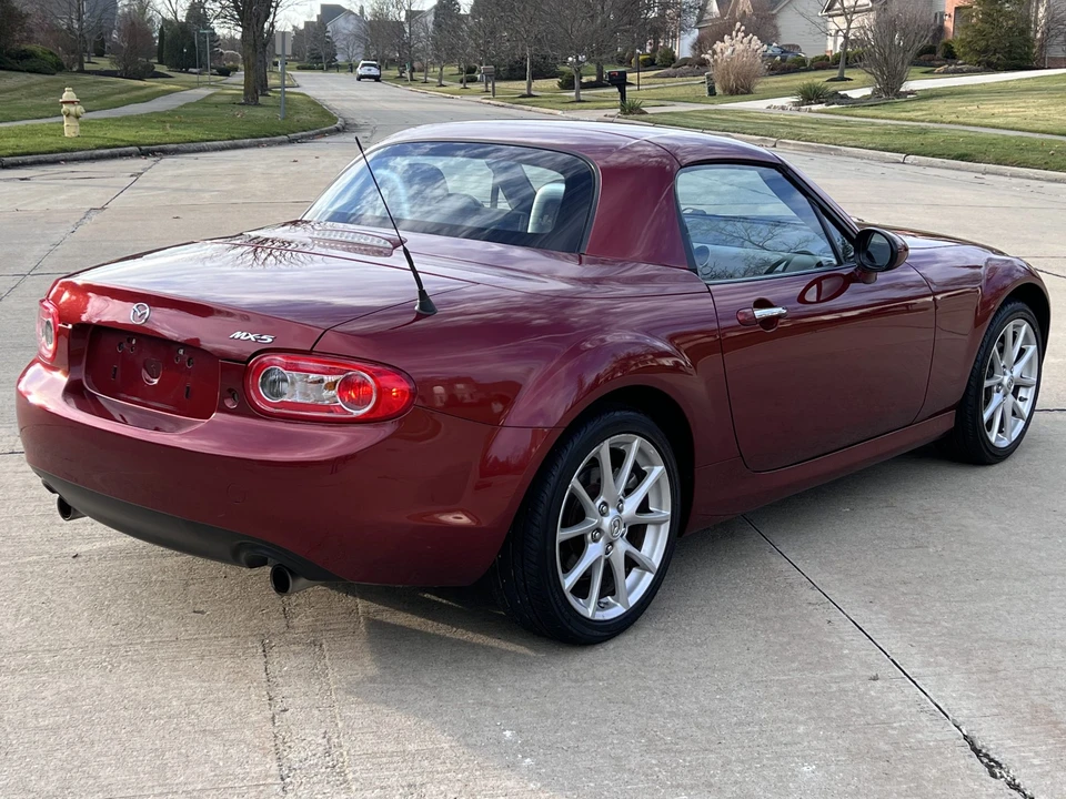 2010 Mazda NC MX-5 Miata - Image 20 of 31